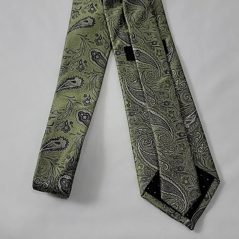 🖤5/$20🖤 DOCKERS.. green paisley tie..